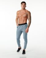 Clothing IE Alphalete Men Studio Pant Fog Blue 2L4400737 - Image 3