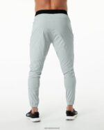 Clothing IE Alphalete Men Studio Pant Oyster Grey 2L4400741 - Image 5