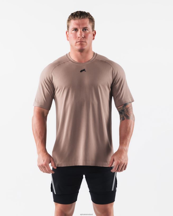 Clothing IE Alphalete Men Wolf Head Airtech Tee Creamy Beige Brown 2L4400516 - Image 1