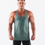 Clothing IE Alphalete Men Wolf Head Stringer Sage Green 2L4400561