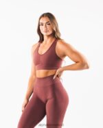 Clothing IE Alphalete Women Amplify Bra Autumn Red 2L440099 - Image 3
