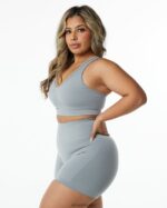 Clothing IE Alphalete Women Amplify Bra Utility Grey 2L4400120 - Image 3