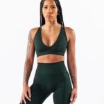 Clothing IE Alphalete Women Amplify Deep V Bra Central Park Green 2L44007