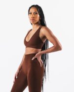 Clothing IE Alphalete Women Amplify Deep V Bra Manhattan Brown 2L440012 - Image 4