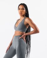 Clothing IE Alphalete Women Amplify Deep V Bra Skyscraper Grey 2L44005 - Image 4