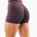 Clothing IE Alphalete Women Amplify Short 4.5" Dove Purple 2L4400304