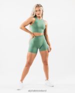 Clothing IE Alphalete Women Amplify Short 4.5" Jade Green 2L4400330 - Image 2