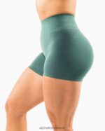 Clothing IE Alphalete Women Amplify Short 4.5" Sage Green 2L4400303 - Image 4