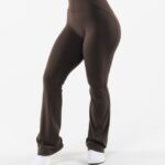 Clothing IE Alphalete Women Aura Flared Pant Cashmere Brown 2L4400398