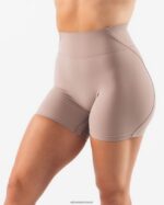 Clothing IE Alphalete Women Aura Short 5" Sand Brown 2L4400308