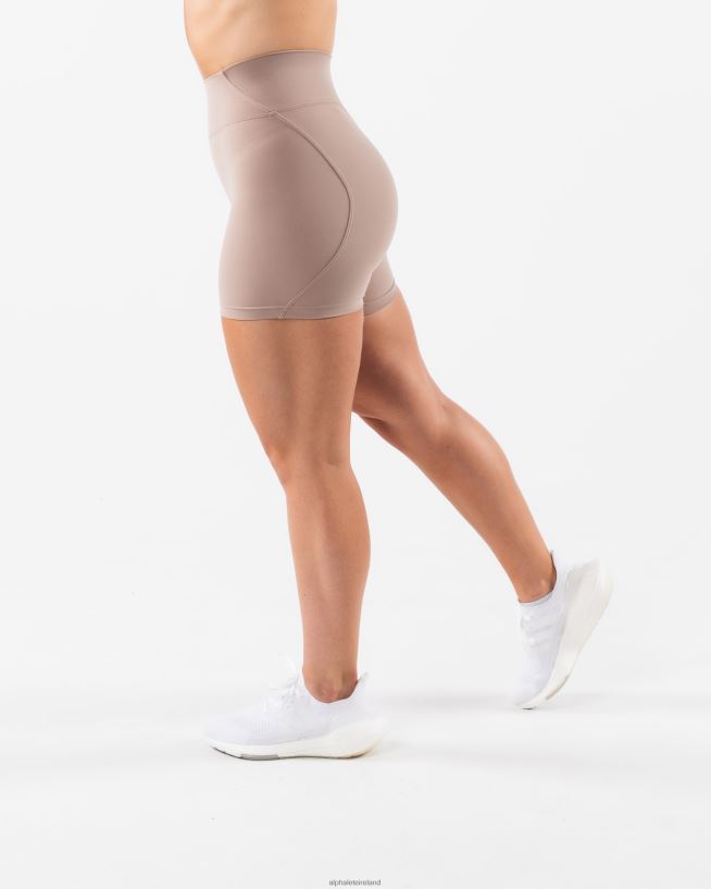 Clothing IE Alphalete Women Aura Short 5" Sand Brown 2L4400308 - Image 4