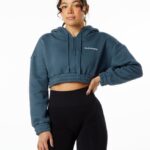 Clothing IE Alphalete Women Classic Capital Crop Hoodie Whale Blue 2L4400285