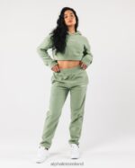 Clothing IE Alphalete Women King Crop Hoodie Sage Green 2L4400275 - Image 2