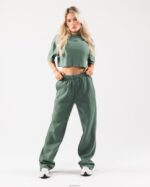 Clothing IE Alphalete Women Origin Crop Sage Green 2L4400190 - Image 2