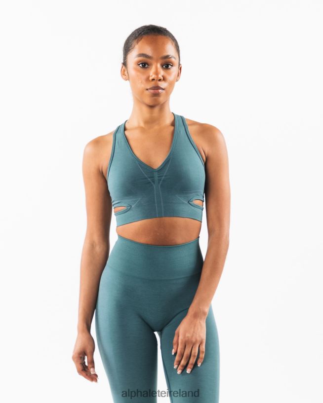 clothing_ie_alphalete_women_stratus_bra_ocean_blue_2l4400108.jpg Clothing IE Alphalete Women Stratus Bra Ocean Blue 2L4400108 - Image 1