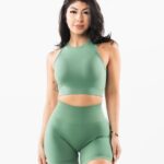 Clothing IE Alphalete Women Stratus Crop Tank Jade Green 2L4400165