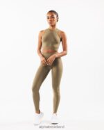 Clothing IE Alphalete Women Stratus Crop Tank Willow Green 2L4400173 - Image 2