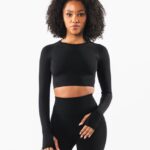 Clothing IE Alphalete Women Stratus LS Crop Black 2L4400259