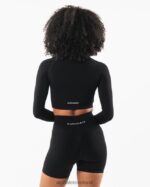 Clothing IE Alphalete Women Stratus LS Crop Black 2L4400259 - Image 4