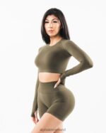 Clothing IE Alphalete Women Stratus LS Crop Oak Green 2L4400256 - Image 3