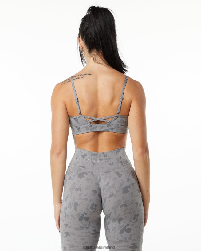 Clothing IE Alphalete Women Surface Limitless Bra Pebble Print Stone Grey 2L4400148 - Image 2