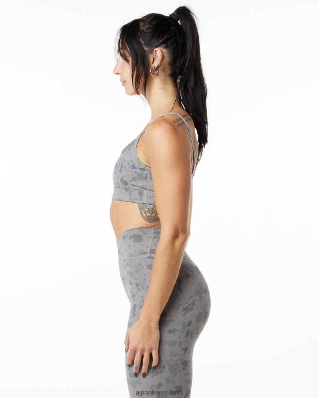 Clothing IE Alphalete Women Surface Limitless Bra Pebble Print Stone Grey 2L4400148 - Image 3