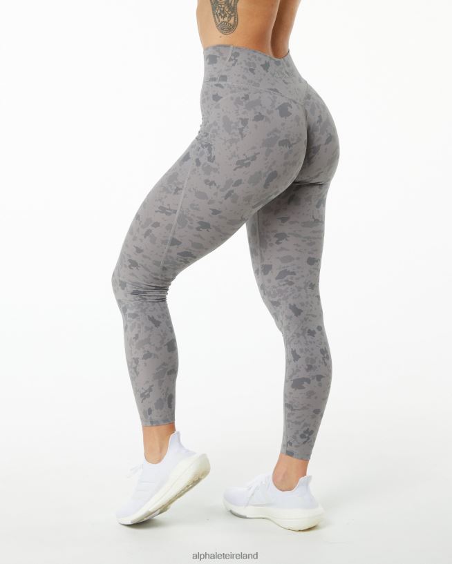 Clothing IE Alphalete Women Surface Power Legging Pebble Print Stone Grey 2L4400443 - Image 4