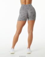 Clothing IE Alphalete Women Surface Power Short 5" Pebble Print Stone Grey 2L4400364 - Image 3